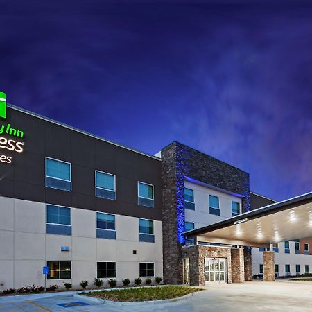 Holiday Inn Express & Suites - Coffeyville By Ihg Bagian luar foto