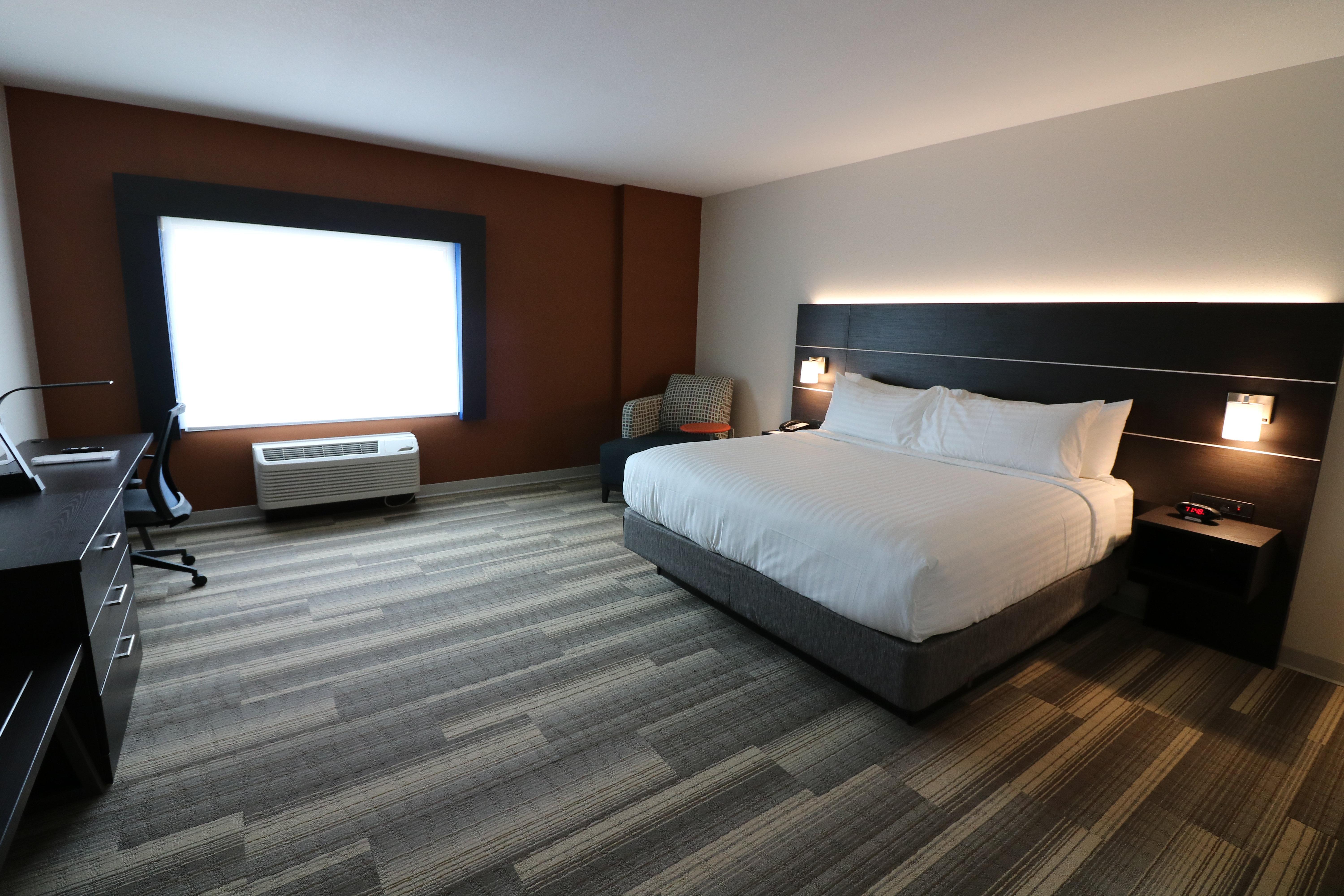 Holiday Inn Express & Suites - Coffeyville By Ihg Bagian luar foto