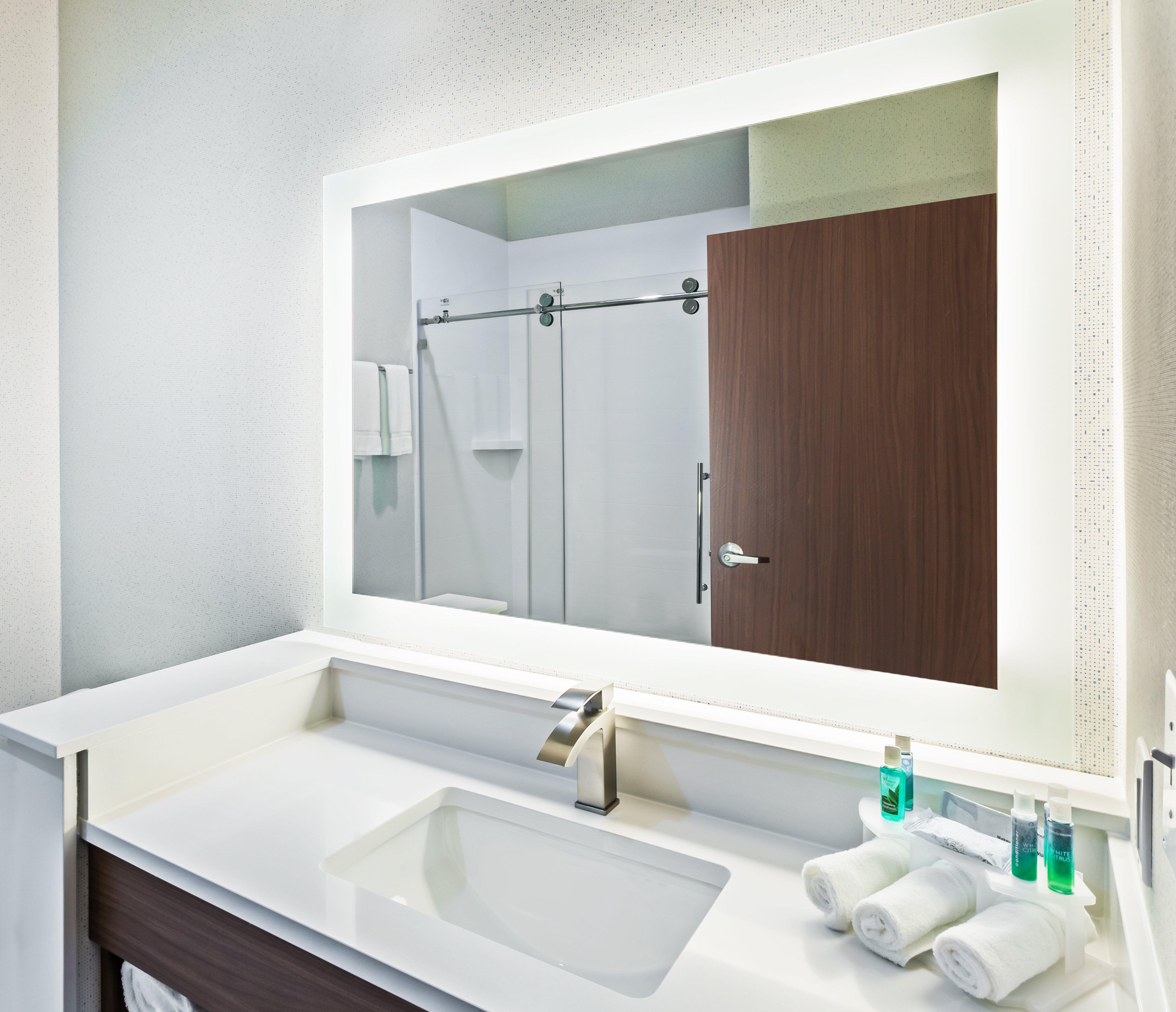 Holiday Inn Express & Suites - Coffeyville By Ihg Bagian luar foto