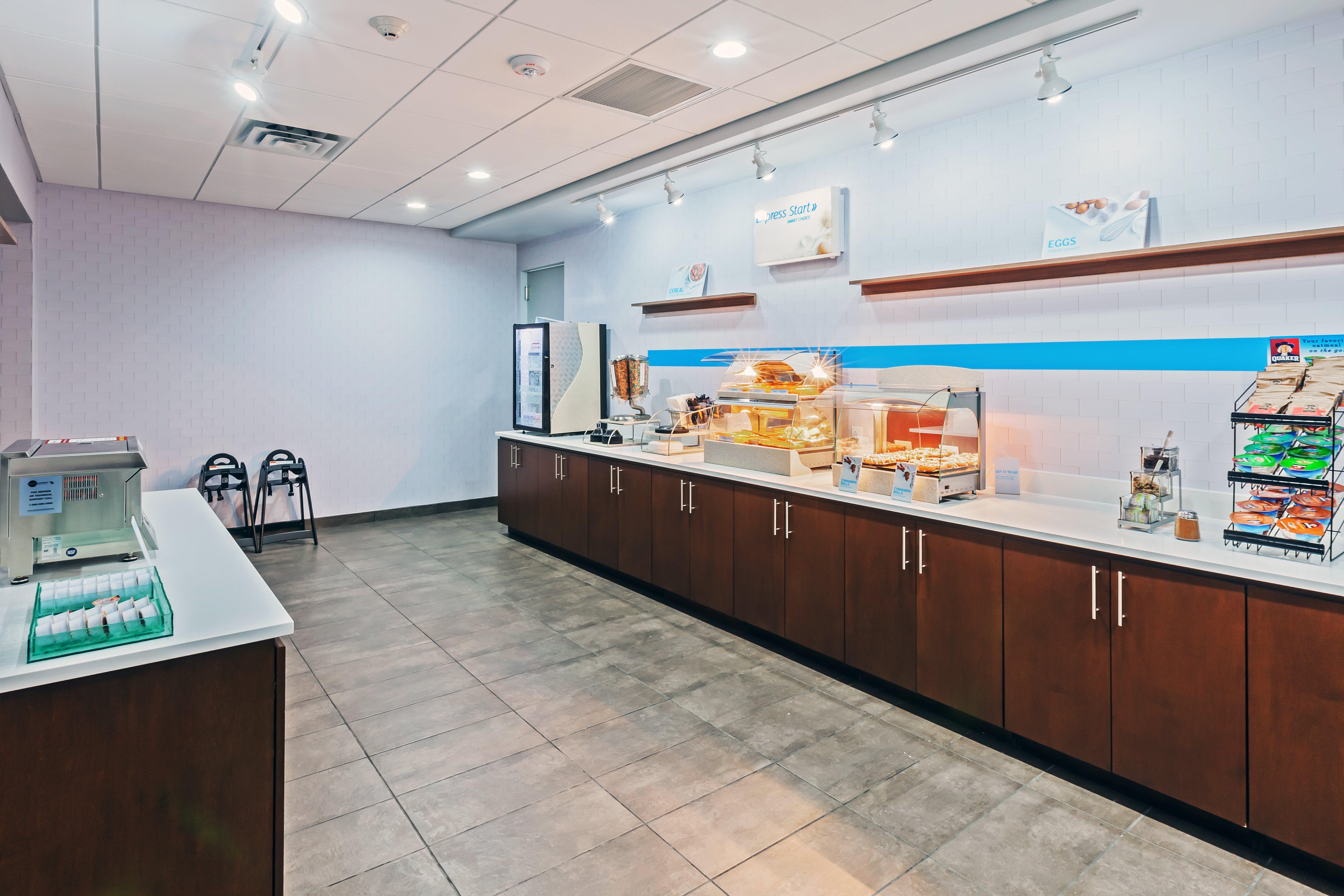 Holiday Inn Express & Suites - Coffeyville By Ihg Bagian luar foto