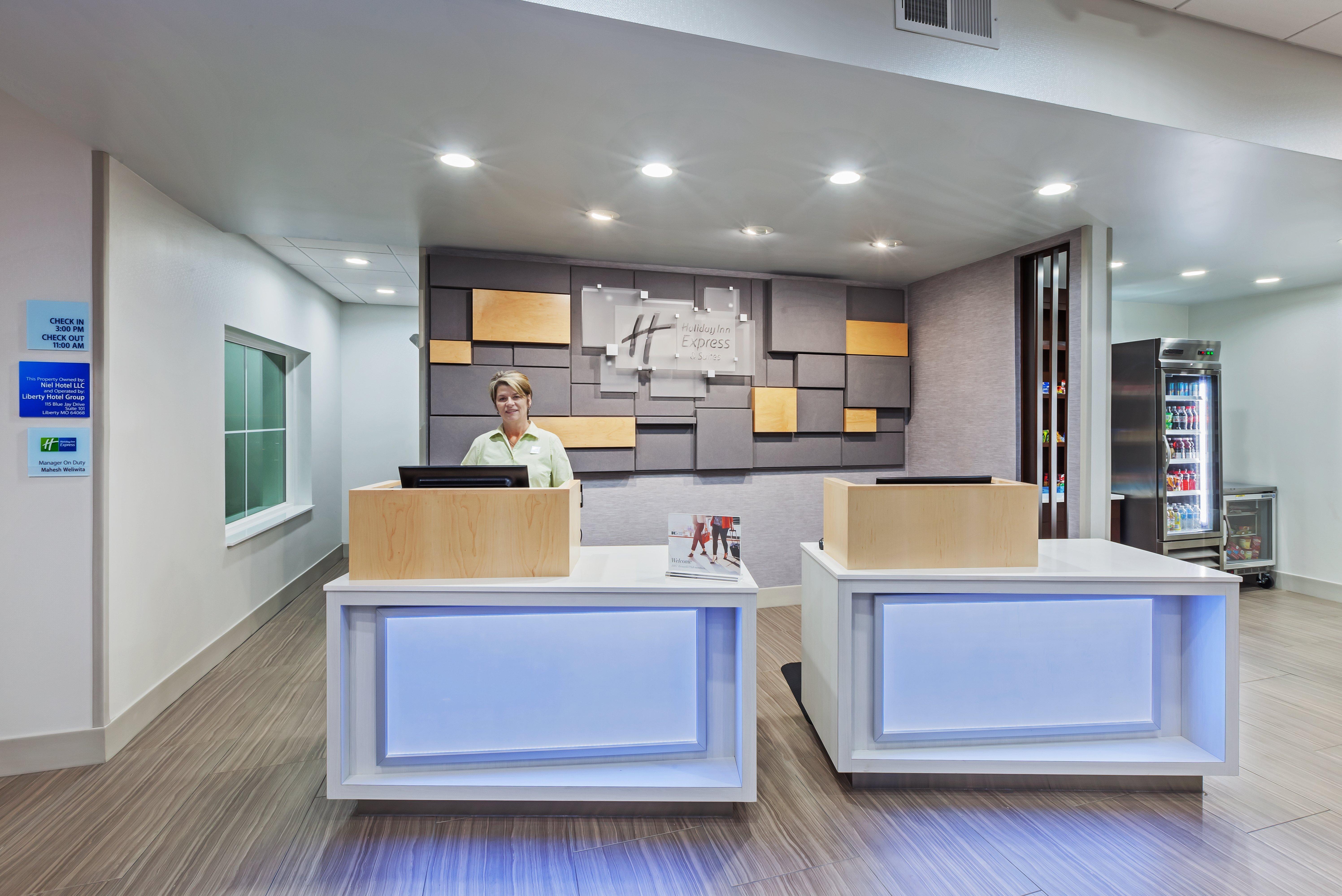Holiday Inn Express & Suites - Coffeyville By Ihg Bagian luar foto