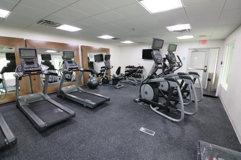 Holiday Inn Express & Suites - Coffeyville By Ihg Bagian luar foto